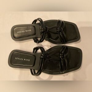 Azalea Wang black resort wear pool shoes size 38 EU | 7.5 US NWOT